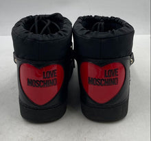 Load image into Gallery viewer, Authentic Love Moschino Womens Black Round Toe Ankle Snow Boots Size 35
