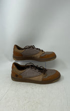Load image into Gallery viewer, Timberland Mens Brown Low Top Lace-Up Sneaker Shoes Size 12M
