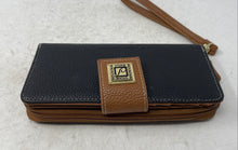 Load image into Gallery viewer, Stone Mountain Womens Black Brown Detachable Wristlet Strap Zip-Around Wallet
