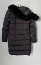 Load image into Gallery viewer, Massimo Dutti Womens Black Real Down Full-Zip Hooded Puffer Coat Jacket Size XS

