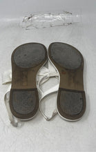 Load image into Gallery viewer, Christian Siriano For Payless Womens White Bow Flat Thong Sandals Size 8.5
