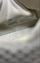 Load image into Gallery viewer, On Mens The Roger Advantage White Leather Lace-Up Sneaker Shoes Size 12
