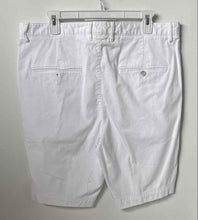 Load image into Gallery viewer, Boss Mens White Flat Front Pockets Slice Stretch Slim Fit Chino Shorts Size 34R

