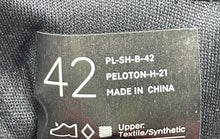 Load image into Gallery viewer, Peloton Mens PL-SH-B-42 Black Red 3 Bolt Adjustable Cycling Shoes Size 42
