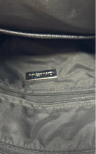 Load image into Gallery viewer, Giani Bernini Womens Black Leather Inner Pocket Adjustable Strap Crossbody Bag
