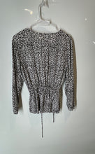 Load image into Gallery viewer, Old Navy Womens Black White Leopard Print Long Sleeve Blouse Top Size M
