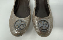 Load image into Gallery viewer, Authentic Tory Burch Womens Metallic Beige Snakeskin Ballet Flats Size 9.5M Worn
