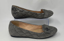 Load image into Gallery viewer, Authentic Tory Burch Womens Leila Gray Quilted Loafer Flats Size 8M Damaged

