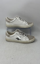 Load image into Gallery viewer, Vintage Havana Womens Grande White Lace-Up Low Top Sneaker Shoes Size 8.5
