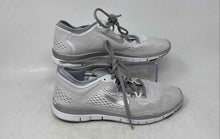 Load image into Gallery viewer, Nike Womens Free TR 4 629496-102 Gray Lace-Up Sneakers Shoes Size 6.5
