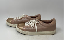 Load image into Gallery viewer, Isaac Mizrahi Womens Live! Pink Leather Lace-Up Low Top Sneaker Shoes Size 10
