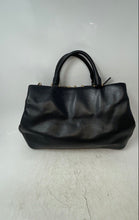 Load image into Gallery viewer, Michael Kors Womens Black Inner Pockets Adjustable Strap Satchel Purse
