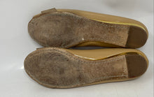 Load image into Gallery viewer, Authentic Tory Burch Womens Trudy Beige Leather Peep Toe Ballet Flats Sz 7C Worn
