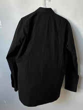 Load image into Gallery viewer, Hugo Boss Mens Black Regular Fit Long Sleeve Dress Shirt Size 15.5 32/33
