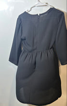 Load image into Gallery viewer, Express Womens Black V-Neck 3/4 Sleeve Back Zip Knee Length Shift Dress Size 2
