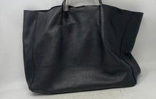 Load image into Gallery viewer, Womens Black Pebbled Leather Inner Pocket Double Handle Tote Handbag
