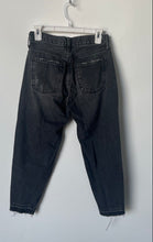 Load image into Gallery viewer, Old Navy Womens Black Denim High Rise Slouchy Taper Skinny Jeans Size 2
