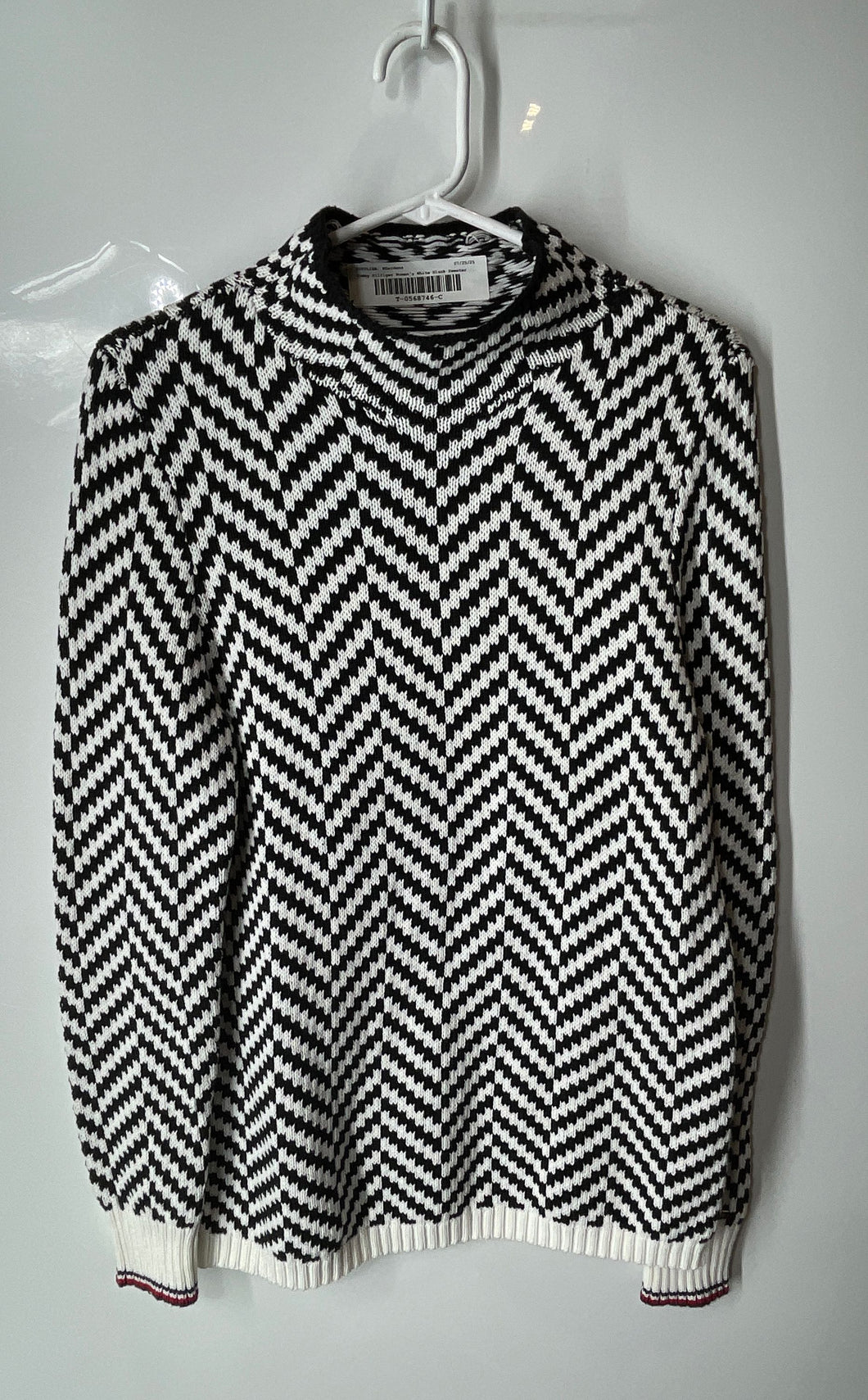 Tommy Hilfiger Womens White Black Chevron Long Sleeve Pullover Sweater Size S/P