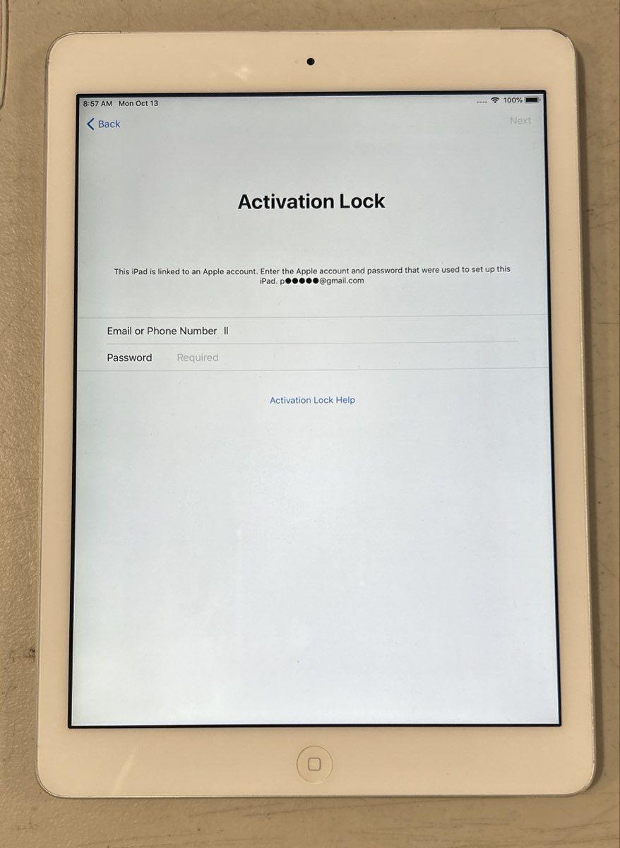 Apple iPad Air Model A1475 Silver 9.7 Inch Screen Tablet Powers On For Parts