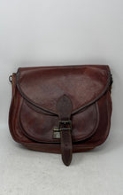 Load image into Gallery viewer, Vintage Unbranded Womens Brown Leather Flap Messenger Adjustable Crossbody Bag
