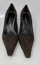 Load image into Gallery viewer, Adrienne Vittadini Womens Brown Quilted Slip-On Stiletto Pump Heels Size 8M
