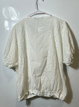 Load image into Gallery viewer, Zara Womens White Short Sleeve V-Neck Pullover Blouse Top Size Medium
