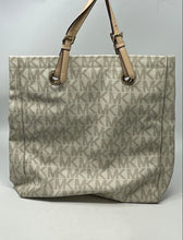 Load image into Gallery viewer, Michael Kors Womens Jet Set White Monogram Print Double Handle Tote Bag
