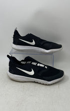 Load image into Gallery viewer, Nike Boys Flex Runner AT4662-001 Black White Slip-On Sneakers Shoes Size 6Y
