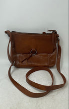 Load image into Gallery viewer, Spikes &amp; Sparrow Womens Brown Leather Adjustable Strap Zip Top Crossbody Bag
