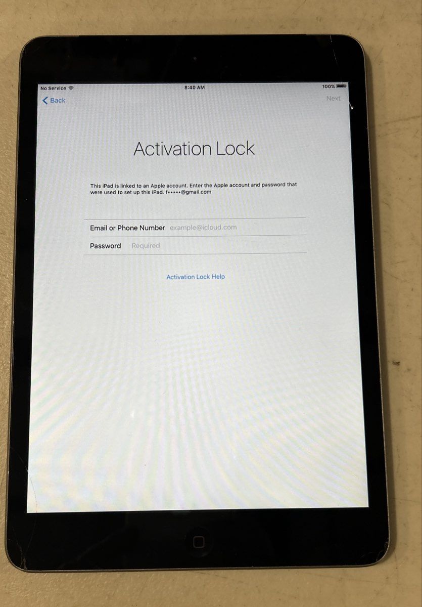 Apple Gray iPad Mini Model A1454 Tablet Cracked Screen Powers On For Parts