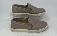 Load image into Gallery viewer, Steve Madden Womens Ecentrcq Gray Quilted Slip-On Sneaker Shoes Size 8M
