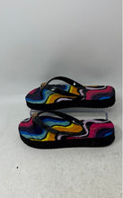 Load image into Gallery viewer, Kurt Geiger Womens Multicolor Printed Slip-On Flip-Flop Sandals Size 35
