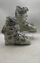 Load image into Gallery viewer, Dalbello Womens Aspire White Super Comfort Winter Sports Ski Boots Size 24.5

