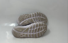 Load image into Gallery viewer, Nike Kids Flex Runner 2 Gray White Low Top Slip-On Sneaker Shoes Size 3.5Y
