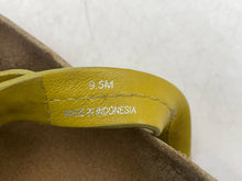 Load image into Gallery viewer, Authentic Tory Burch Womens Miller Cloud Brown Leather Thong Sandals Size 9.5 M
