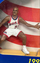 Load image into Gallery viewer, Kenner Starting Lineup USA Basketball Team Minis Athlete Action Figures In Box

