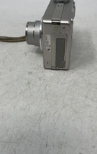 Load image into Gallery viewer, Sony Cyber-Shot 3x Optical Zoom 5.1 MP Digital Camera With Case Not Tested
