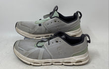 Load image into Gallery viewer, On Kids Cloud Sky Gray Low Top Round Toe Running Shoes Size 4.5Y No Laces
