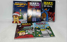 Load image into Gallery viewer, Lot Of 5 Pcs Multicolor Diary Of A Roblox Noob Books Unofficial Boxed Set
