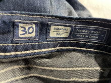 Load image into Gallery viewer, Miss Me Womens Blue Denim Medium Wash Stretch Pockets Bootcut Jeans Size 30
