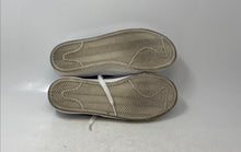 Load image into Gallery viewer, Nike Womens Blazer Low '77 White Low Top Lace-Up Sneaker Shoes Size 7

