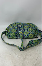 Load image into Gallery viewer, Vera Bradley Womens Multicolor Floral Inner Pocket Adjustable Strap Shoulder Bag
