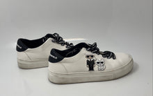 Load image into Gallery viewer, Karl Lagerfeld Paris Womens Caraby White Black Lace-Up Sneaker Shoes Size 6M

