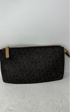 Load image into Gallery viewer, Calvin Klein Womens Brown Signature Print Zipper Wristlet Wallet
