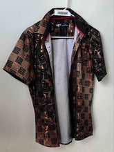 Load image into Gallery viewer, V.I.P. Collection Mens Brown Printed Collared Button-Up Shirt Size Small
