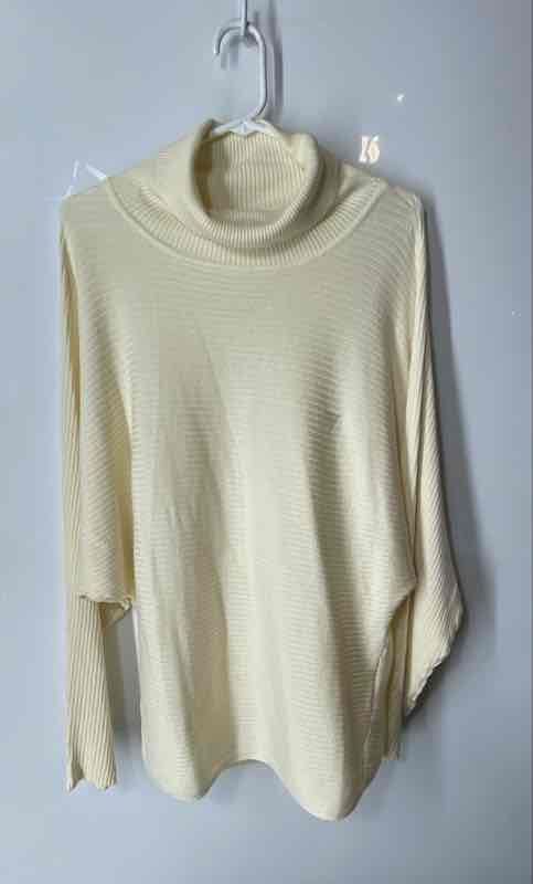 Guess Womens Ivory Ribbed Long Sleeve Turtleneck Pullover Sweater Size Large