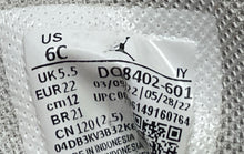 Load image into Gallery viewer, Nike Kids Air Jordan Max Aura 4 DQ8402-601 Red Hook &amp; Loop Sneaker Shoes Size 6C
