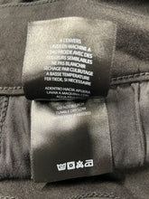 Load image into Gallery viewer, Tahari Womens Black Denim Dark Wash Regular Fit Skinny Leg Jeans Size 16W
