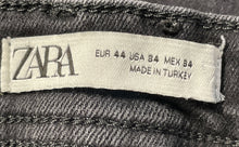 Load image into Gallery viewer, Zara Womens Black Denim Regular Fit Dark Wash Skinny-Leg Jeans Size 34
