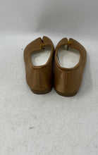 Load image into Gallery viewer, Okleibo Womens Gold Tabi Toe Slip-On Ballet Flats Size EUR 39
